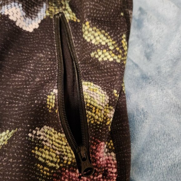 Lululemon jacket - Picture 9 of 13